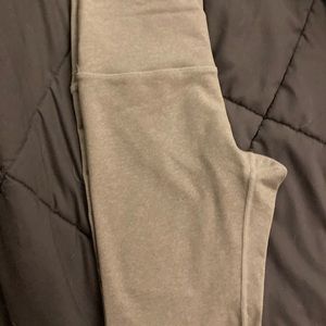 Fleo El Toro 25” Bounce - Moss Stone Leggings - size M